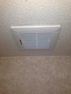 トイレの換気扇異音がする点検修理交換格安